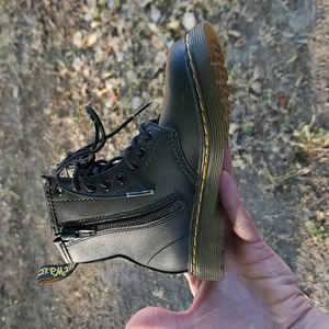 Dr. Martens 1460 J. LNPWC. Black. Lace and Zipper. Kids US 11....7.2"